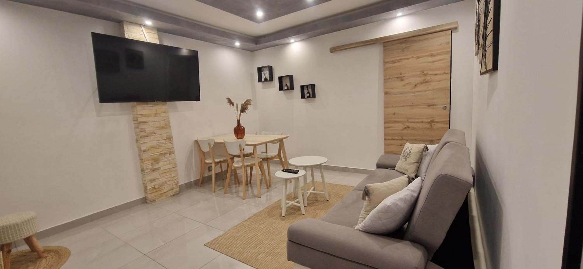 Apt Moderne En Plein Centre-Ville Saint-Claude Exteriör bild